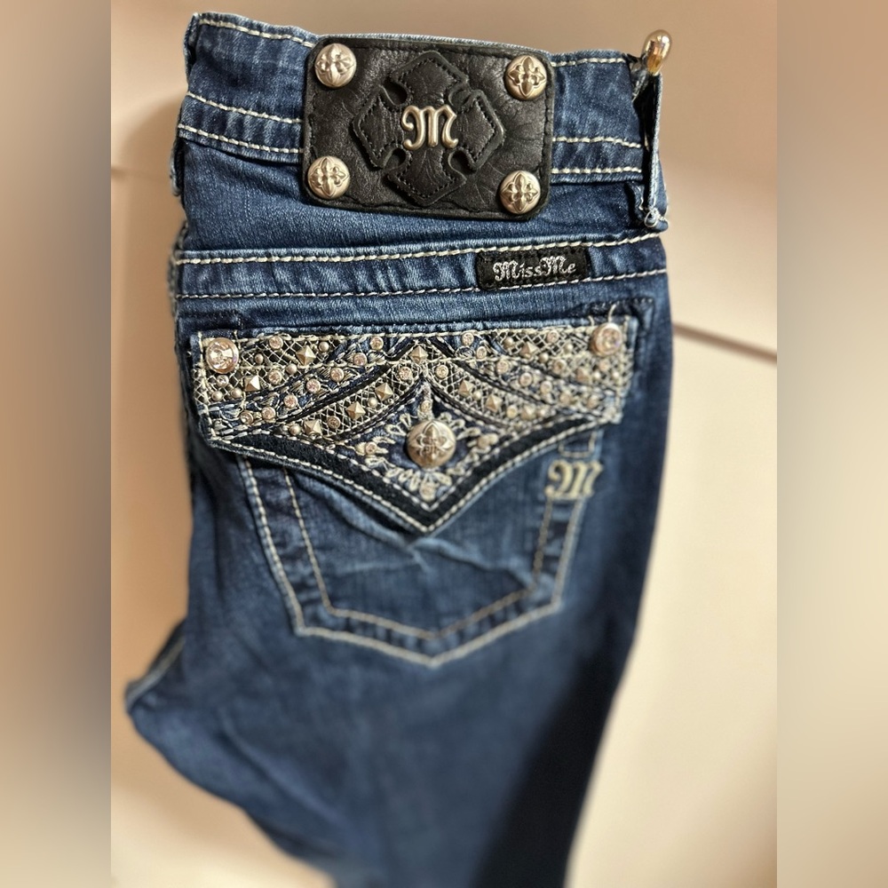 Miss Me jeans, size 28